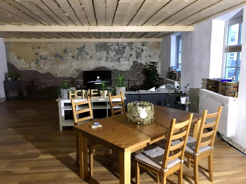 Urbanes Loft im historischen Innenhof – 105 m² Wohnen mit Charakter